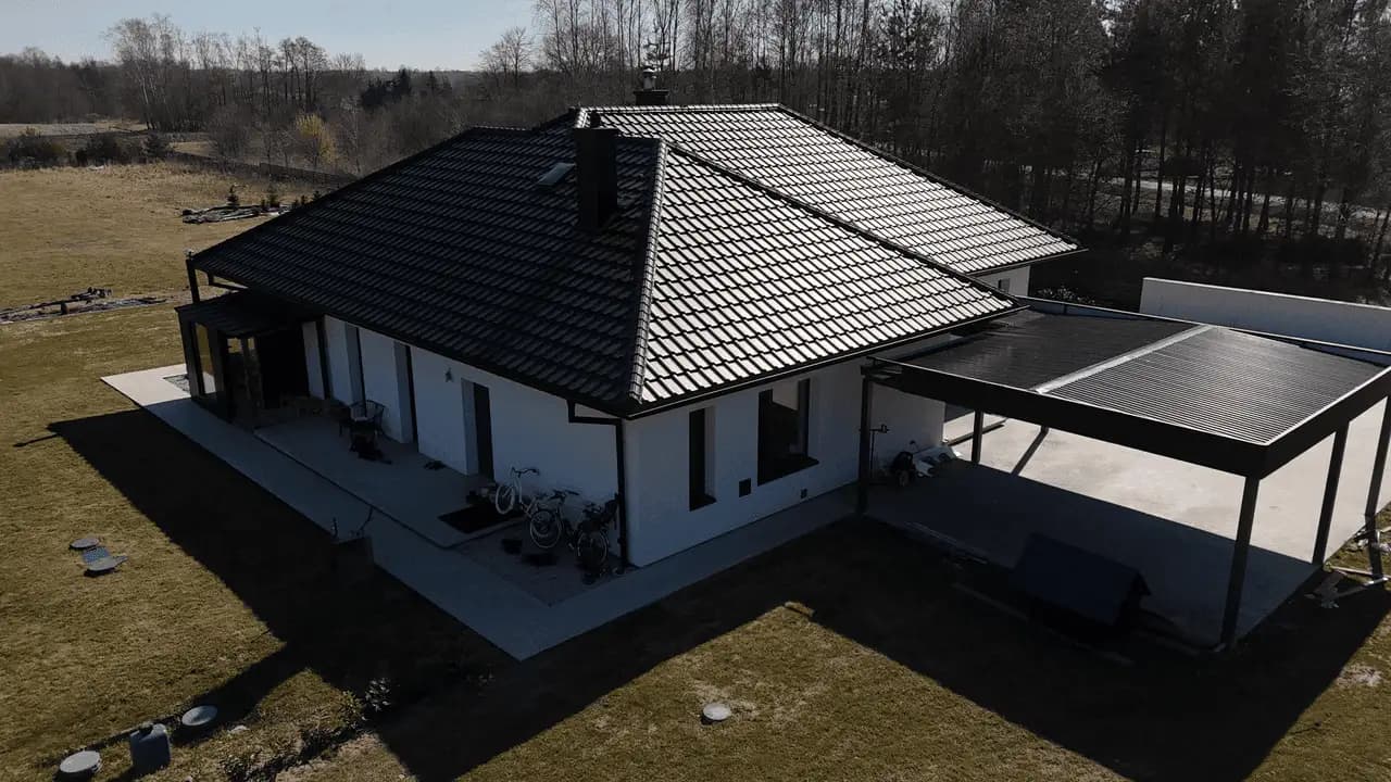 Dach kopertowy z blachodachówki